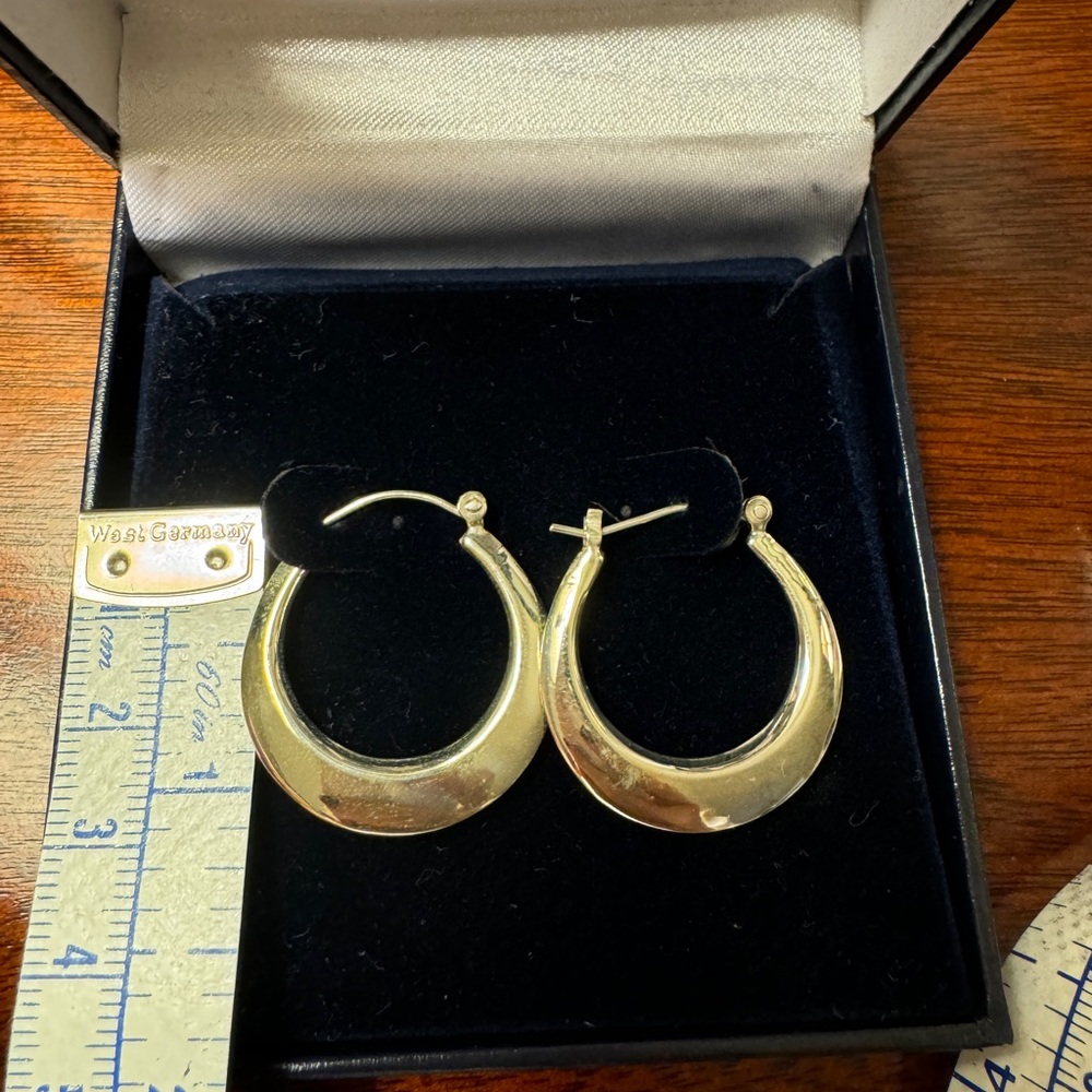 NIB Sterling silver hoop earrings - Picture 4 of 4